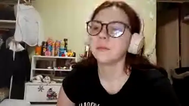 Snapshot of VannessaDillenbeck chatting on 22, 2, 2026 VannessaDillenbeck online show from 22, 2, 2026