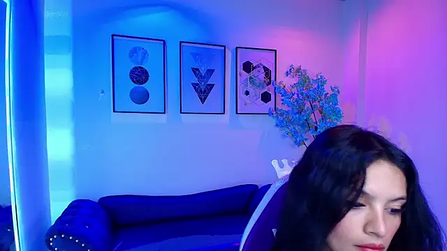 Maddie T18 online show from 29, 5, 2026