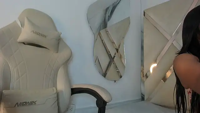 honeyhtx online show from 17, 5, 2026