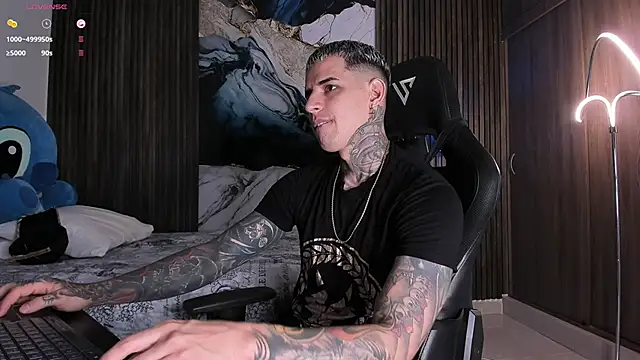 Snapshot of trisstann_ chatting on 7, 2, 2026 trisstann online show from 7, 2, 2026