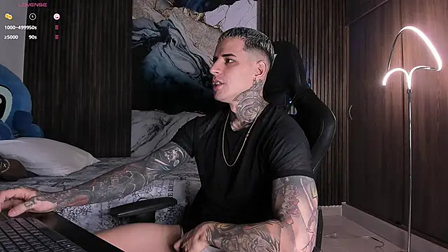 Snapshot of trisstann_ chatting on 6, 2, 2026 trisstann online show from 6, 2, 2026