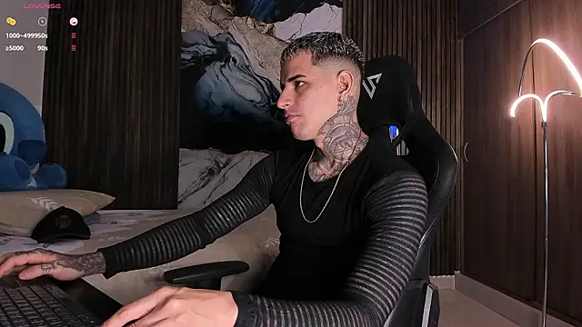 Snapshot of trisstann_ chatting on 14, 2, 2026 trisstann online show from 14, 2, 2026