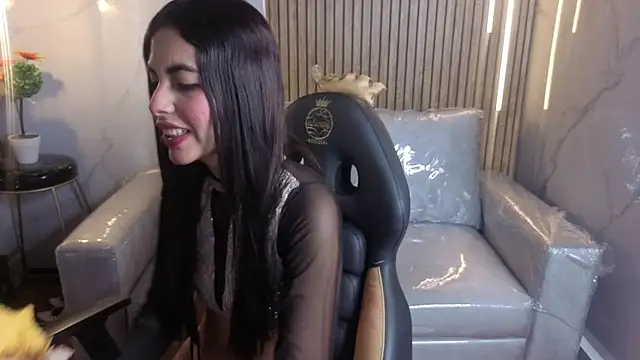 Perla lovely  online show from 28, 5, 2026