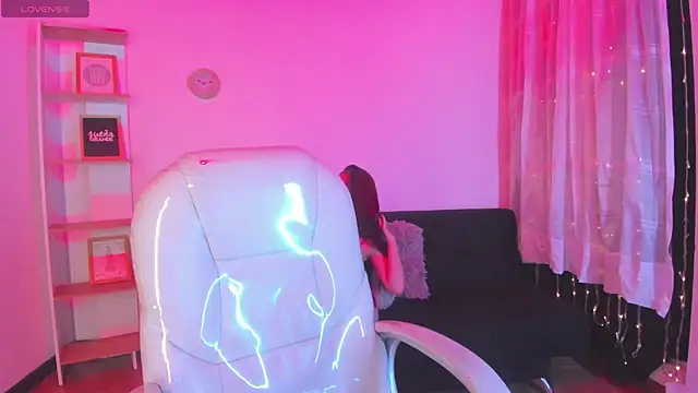 Sweet bellaa  online show from 26, 3, 2026