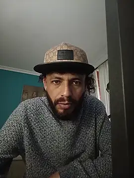 Snapshot of kauzZhomi chatting on 9, 2, 2026 kauzZhomi online show from 9, 2, 2026