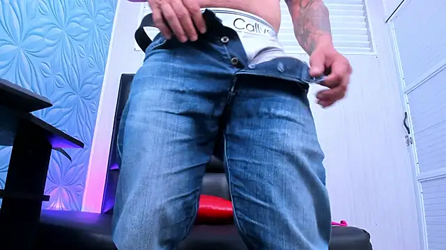 Snapshot of HardenedDad chatting on 11, 2, 2026 HardenedDad online show from 11, 2, 2026