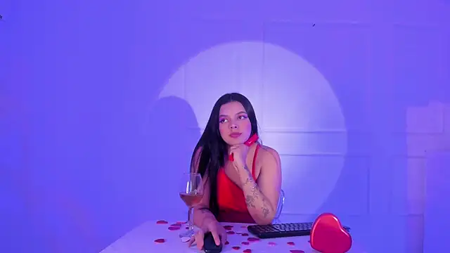 ViolettaRousee  online show from 20, 5, 2026