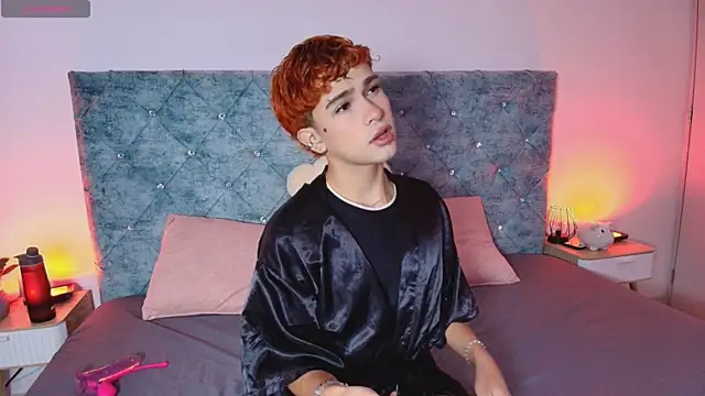 Snapshot of ryan_onFire chatting on 15, 4, 2026 ryan onFire online show from 15, 4, 2026