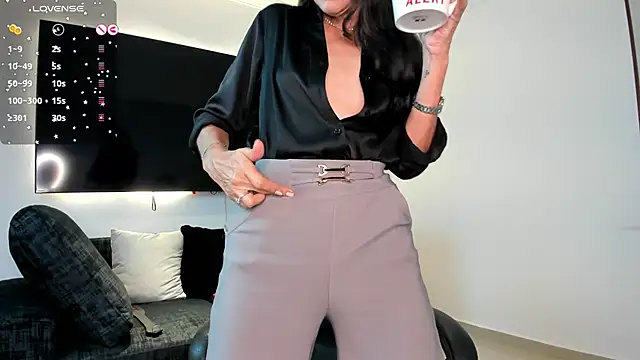 Emma Mendozaa online show from 30, 6, 2026