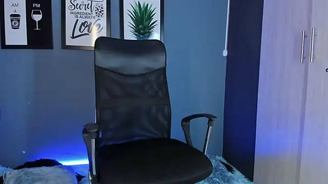 AllanaOrtiz   online show from 25, 2, 2026