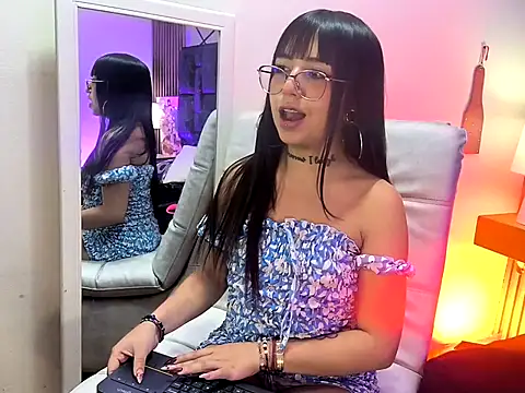 mary luckaysha  online show from 12, 5, 2026