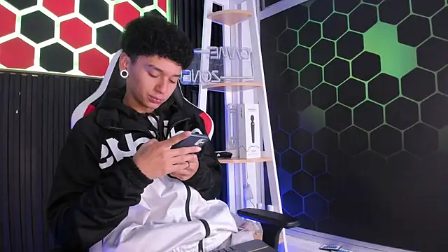 David Banks  online show from 9, 4, 2026