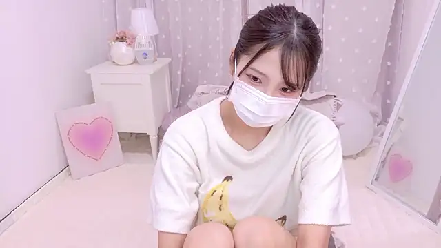 Snapshot of _MIYUnya chatting on 11, 2, 2026 MIYUnya online show from 11, 2, 2026