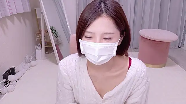 Snapshot of _MIYUnya chatting on 1, 3, 2026 MIYUnya online show from 1, 3, 2026