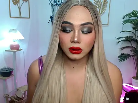 Snapshot of Serenity_Mooree chatting on 24, 3, 2026 Serenity Mooree online show from 24, 3, 2026