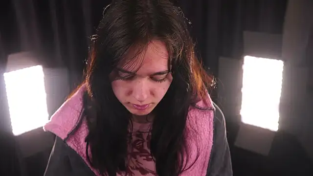 Snapshot of GinnyKittle chatting on 15, 2, 2026 GinnyKittle online show from 15, 2, 2026