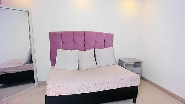 Lia Nova online show from 11, 3, 2026