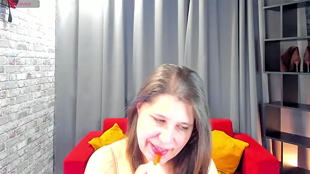 helenahoff online show from 9, 4, 2026