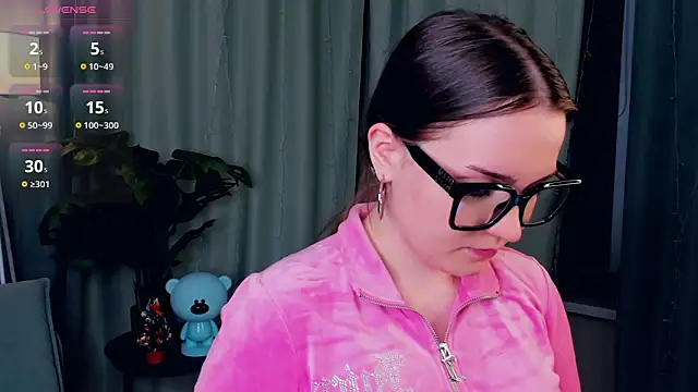 CrissyKales online show from 16, 4, 2026