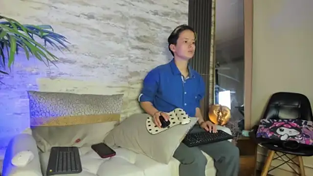 suggar angel online show from 6, 4, 2026