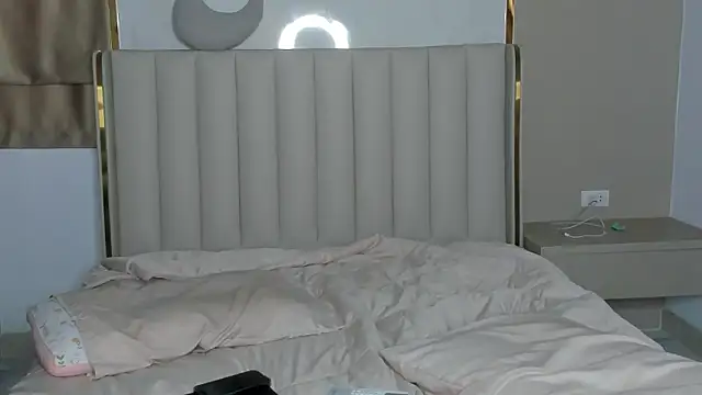 Snapshot of stellaa_quenn chatting on 18, 2, 2026 stellaa quenn online show from 18, 2, 2026