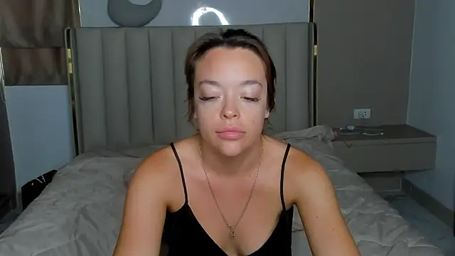 Snapshot of stellaa_quenn chatting on 9, 3, 2026 stellaa quenn online show from 9, 3, 2026