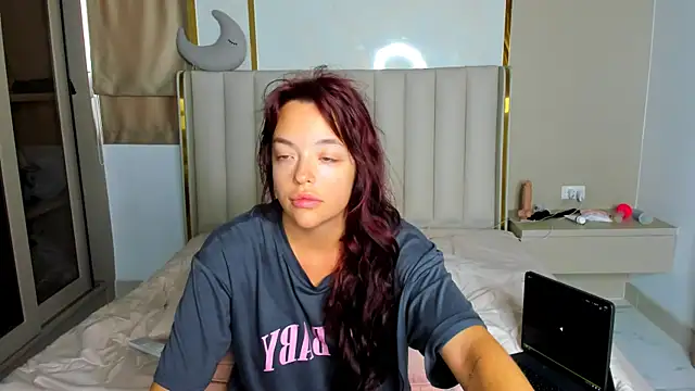 Snapshot of stellaa_quenn chatting on 16, 7, 2026 stellaa quenn online show from 16, 7, 2026