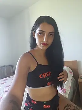 Snapshot of SoniaMoonnnnn chatting on 25, 5, 2026 SoniaMoonnnnn online show from 25, 5, 2026