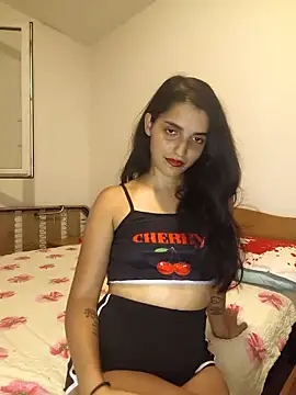 Snapshot of SoniaMoonnnnn chatting on 27, 5, 2026 SoniaMoonnnnn online show from 27, 5, 2026