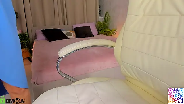 Snapshot of Monika_Martinezz chatting on 8, 7, 2026 Monika Martinezz online show from 8, 7, 2026
