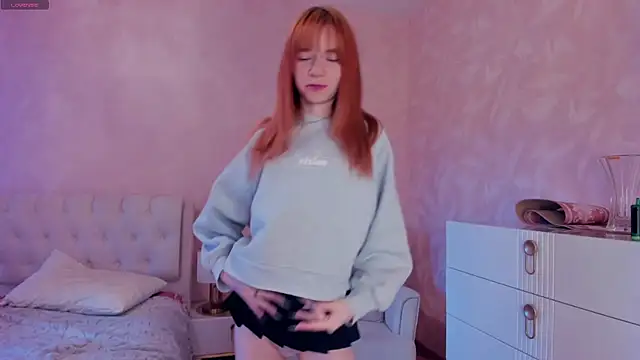 TarynPalek online show from 15, 4, 2026