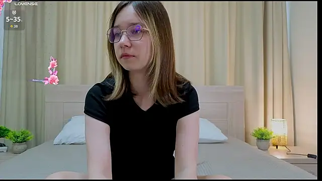 Snapshot of alorenna chatting on 12, 2, 2026 alorenna online show from 12, 2, 2026