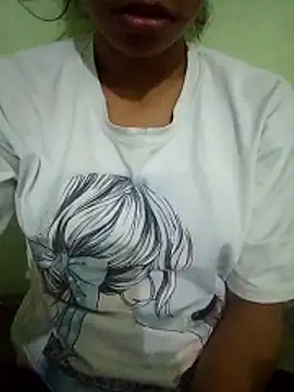 Snapshot of Dreem_love chatting on 18, 4, 2026 Dreem love online show from 18, 4, 2026