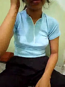 Snapshot of Dreem_love chatting on 3, 4, 2026 Dreem love online show from 3, 4, 2026