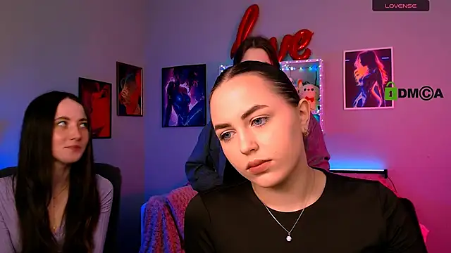 laurenmurrr online show from 25, 3, 2026