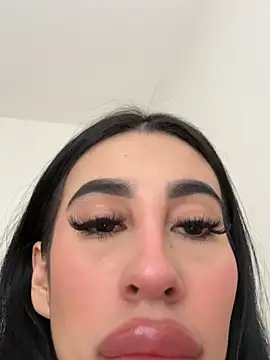 valentina252005 online show from 16, 2, 2026