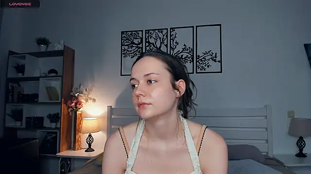 Snapshot of MalvinaTrafford chatting on 20, 2, 2026 MalvinaTrafford online show from 20, 2, 2026