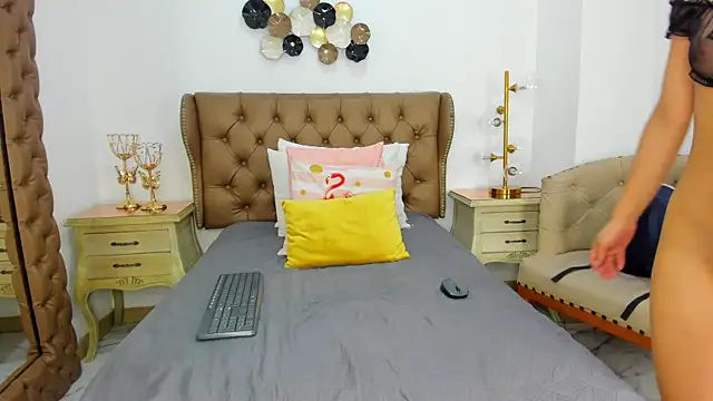 maria 09  online show from 18, 4, 2026