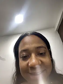 amara queen  online show from 1, 5, 2026