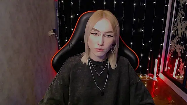 Snapshot of crybambi chatting on 4, 2, 2026 crybambi online show from 4, 2, 2026