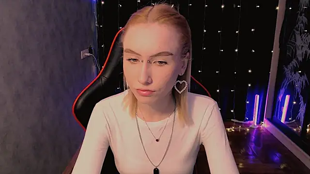 Snapshot of crybambi chatting on 12, 2, 2026 crybambi online show from 12, 2, 2026