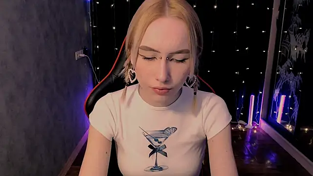 Snapshot of crybambi chatting on 11, 2, 2026 crybambi online show from 11, 2, 2026