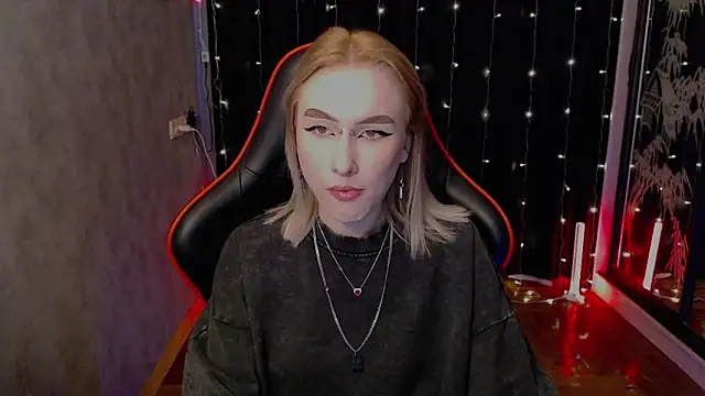 Snapshot of crybambi chatting on 3, 2, 2026 crybambi online show from 3, 2, 2026