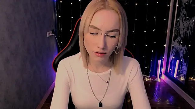 Snapshot of crybambi chatting on 10, 2, 2026 crybambi online show from 10, 2, 2026