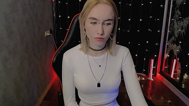 Snapshot of crybambi chatting on 5, 2, 2026 crybambi online show from 5, 2, 2026