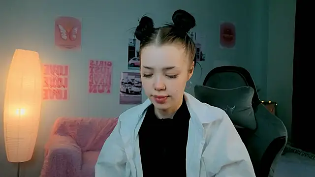 Snapshot of Vexnexe chatting on 3, 2, 2026 Vexnexe online show from 3, 2, 2026