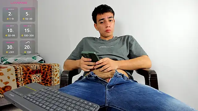 david hot08 online show from 8, 3, 2026