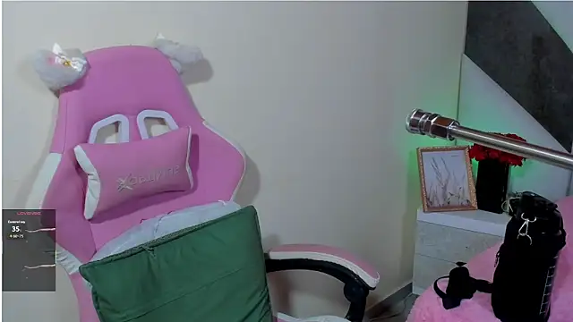 isa kolins online show from 4, 4, 2026