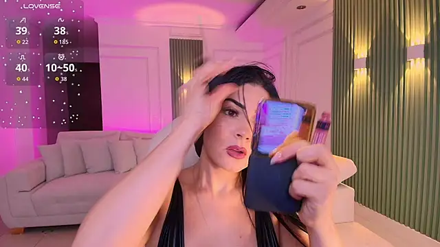 Snapshot of scarlett_brooks chatting on 22, 4, 2026 scarlett brooks online show from 22, 4, 2026