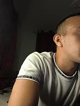 Snapshot of logan-31 chatting on 5, 2, 2026 logan-31 online show from 5, 2, 2026